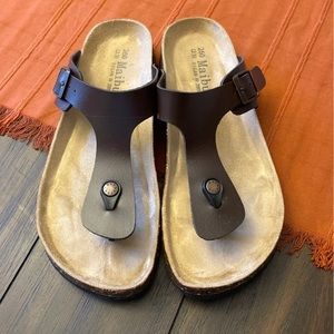 Maibulun Sandals